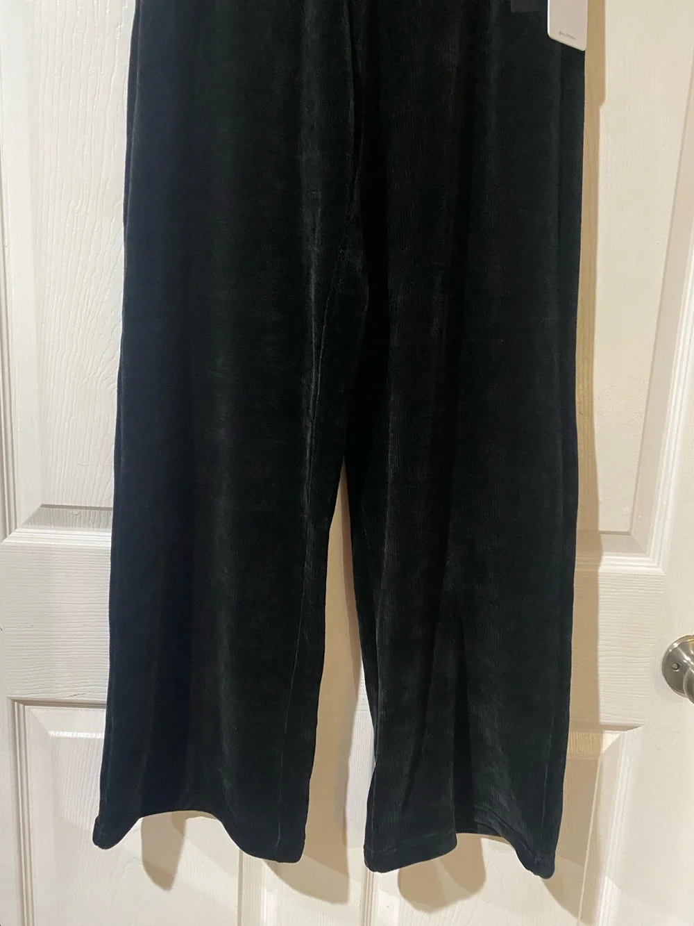 Alo Yoga Chalet Chenille Wide Leg Pants Sz M Black High Rise Soft Cozy Lounge